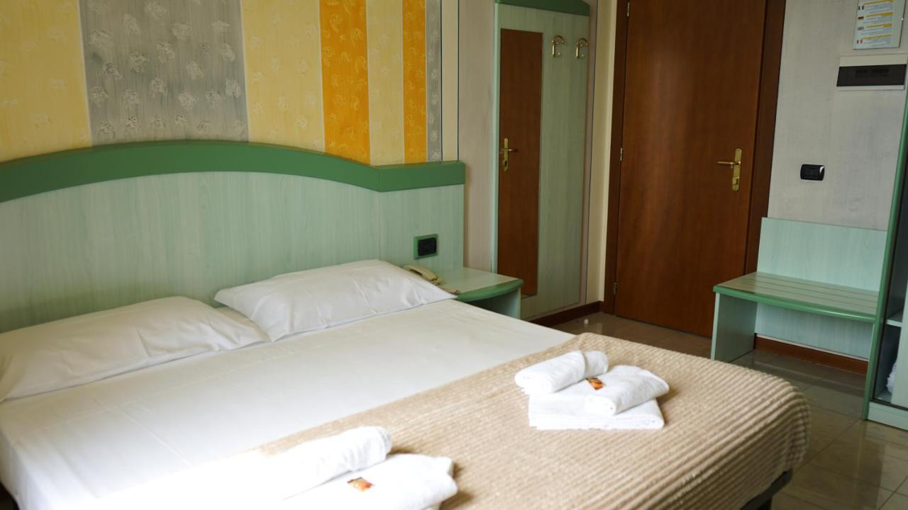 Oggebio Albergo Bel Soggiorno מראה חיצוני תמונה