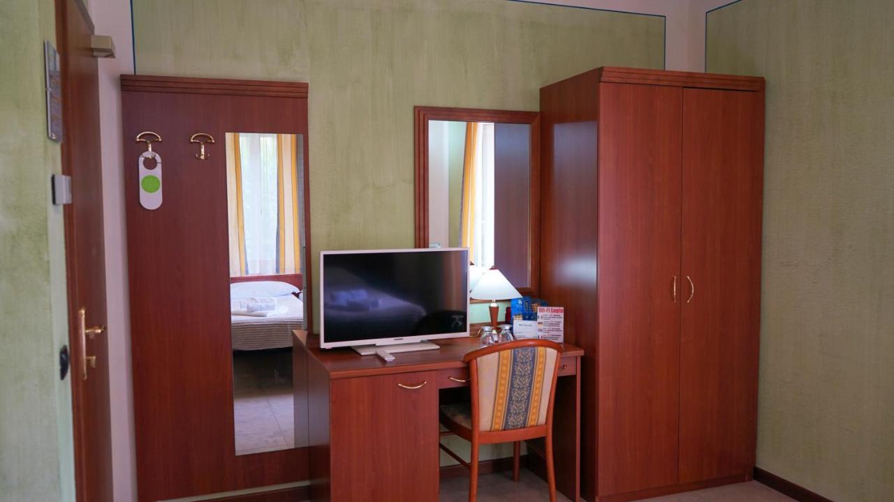 Oggebio Albergo Bel Soggiorno מראה חיצוני תמונה